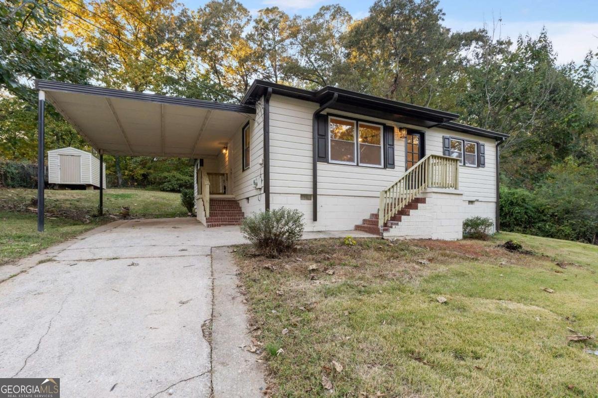 6048 BLACKHAWK Trail Mableton - 2