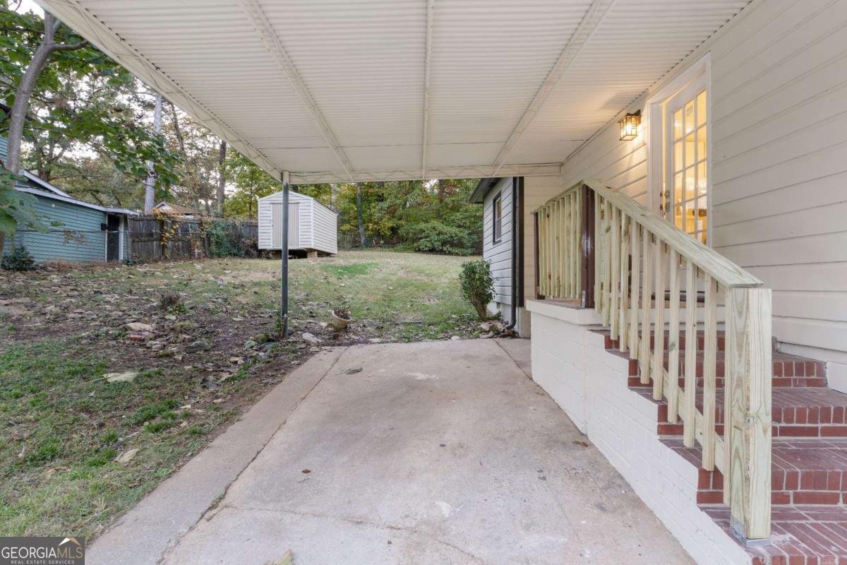 6048 BLACKHAWK Trail Mableton - 26