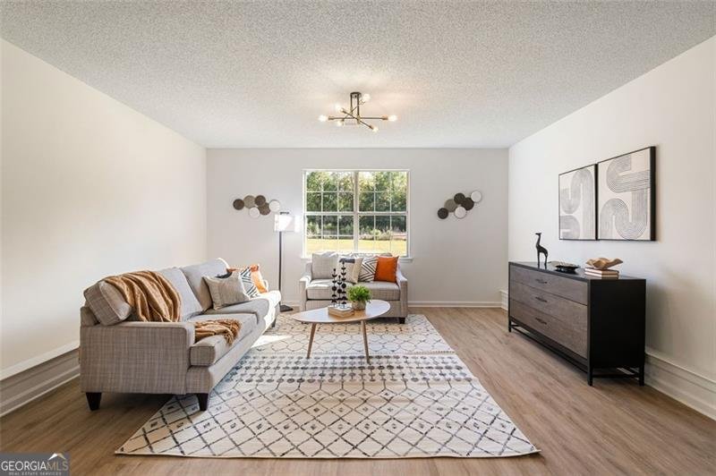 191 KYNDAL Drive Hampton - 11