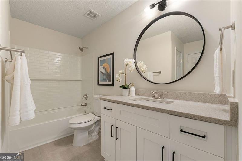 191 KYNDAL Drive Hampton - 43