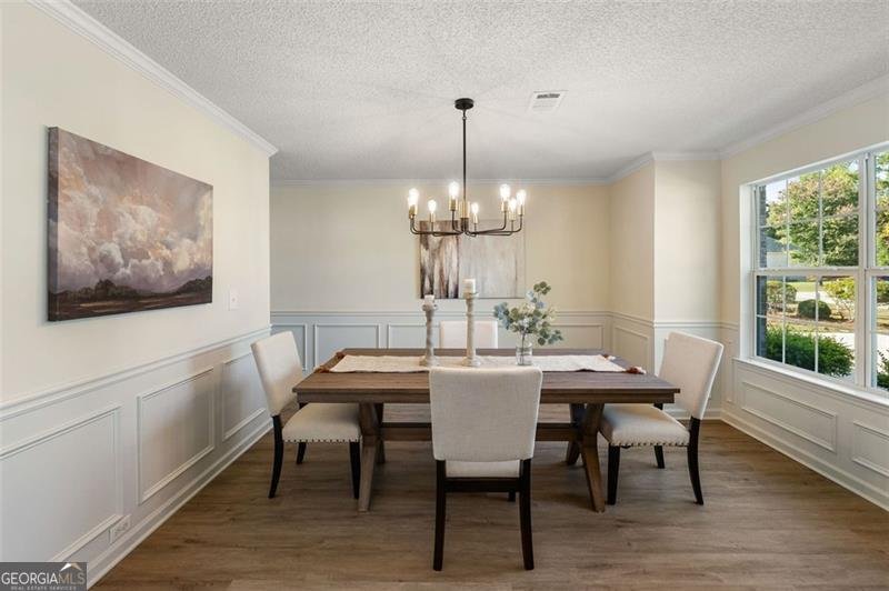 191 KYNDAL Drive Hampton - 7