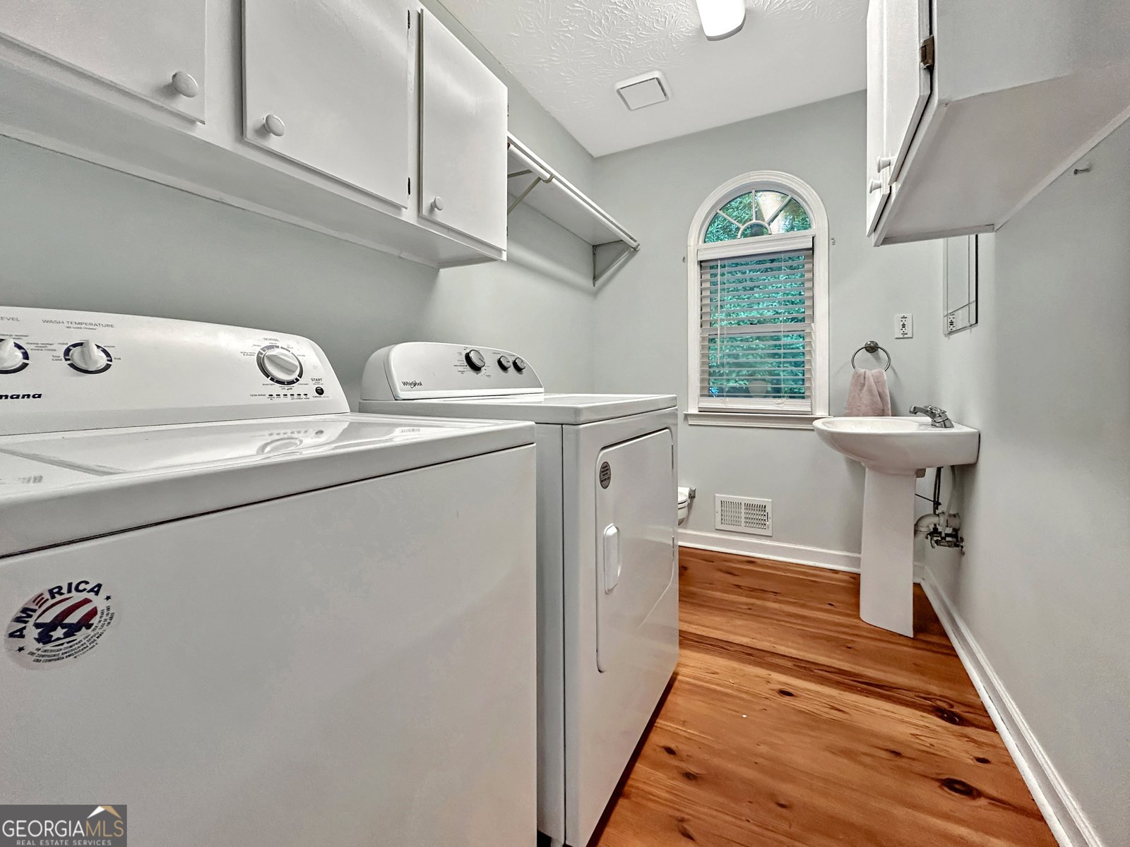 189 Lake Hampton Drive Hampton - 25