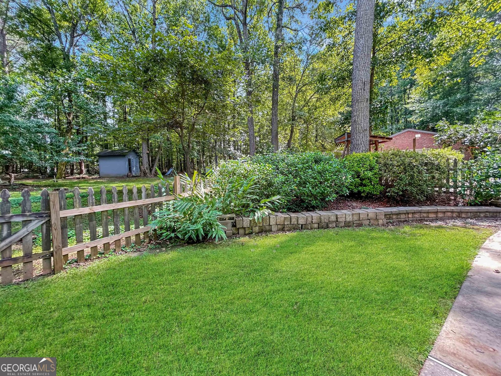 189 Lake Hampton Drive Hampton - 35