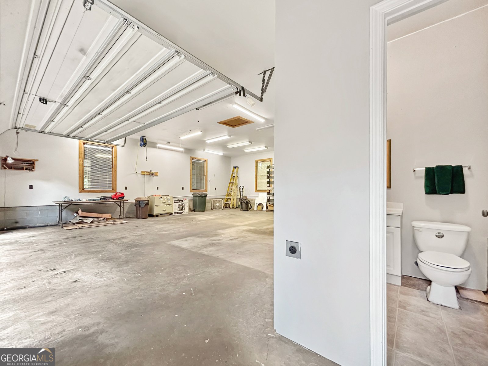 189 Lake Hampton Drive Hampton - 43