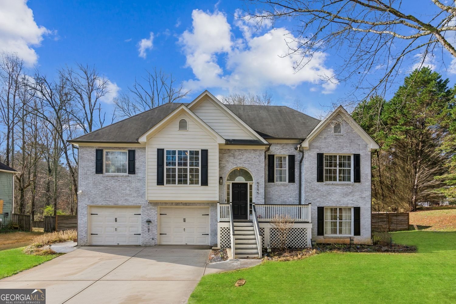 5595 Vaughn Road Woodstock - 2