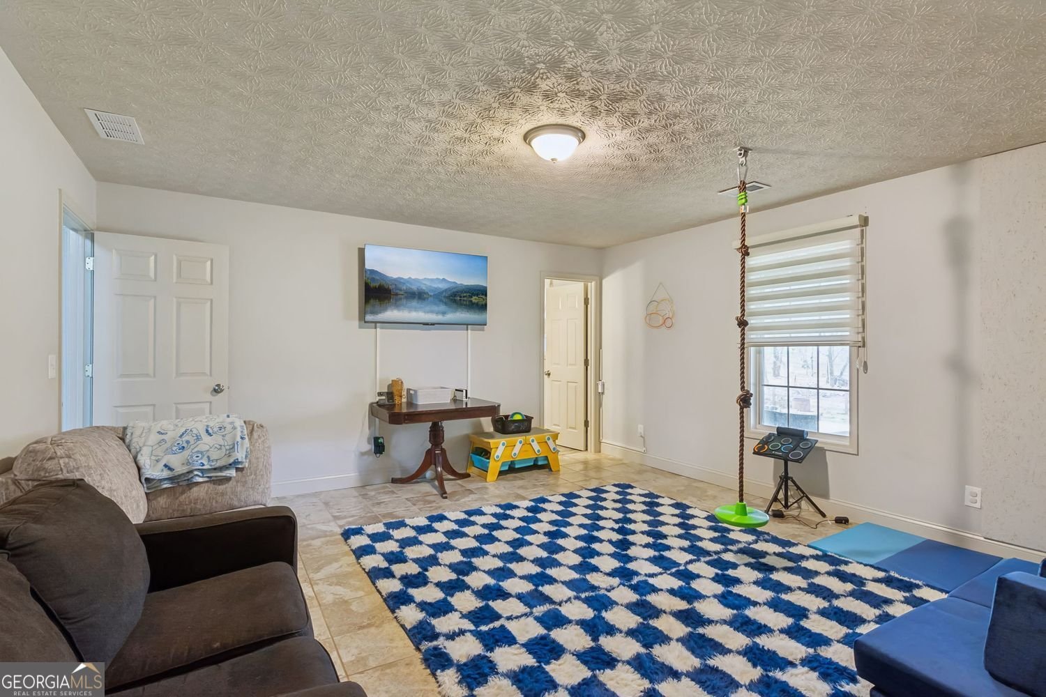 5595 Vaughn Road Woodstock - 28