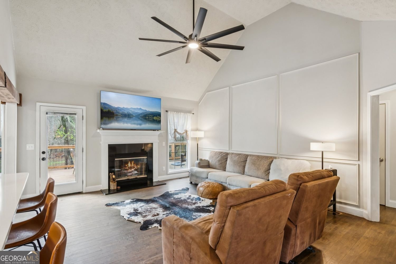 5595 Vaughn Road Woodstock - 8