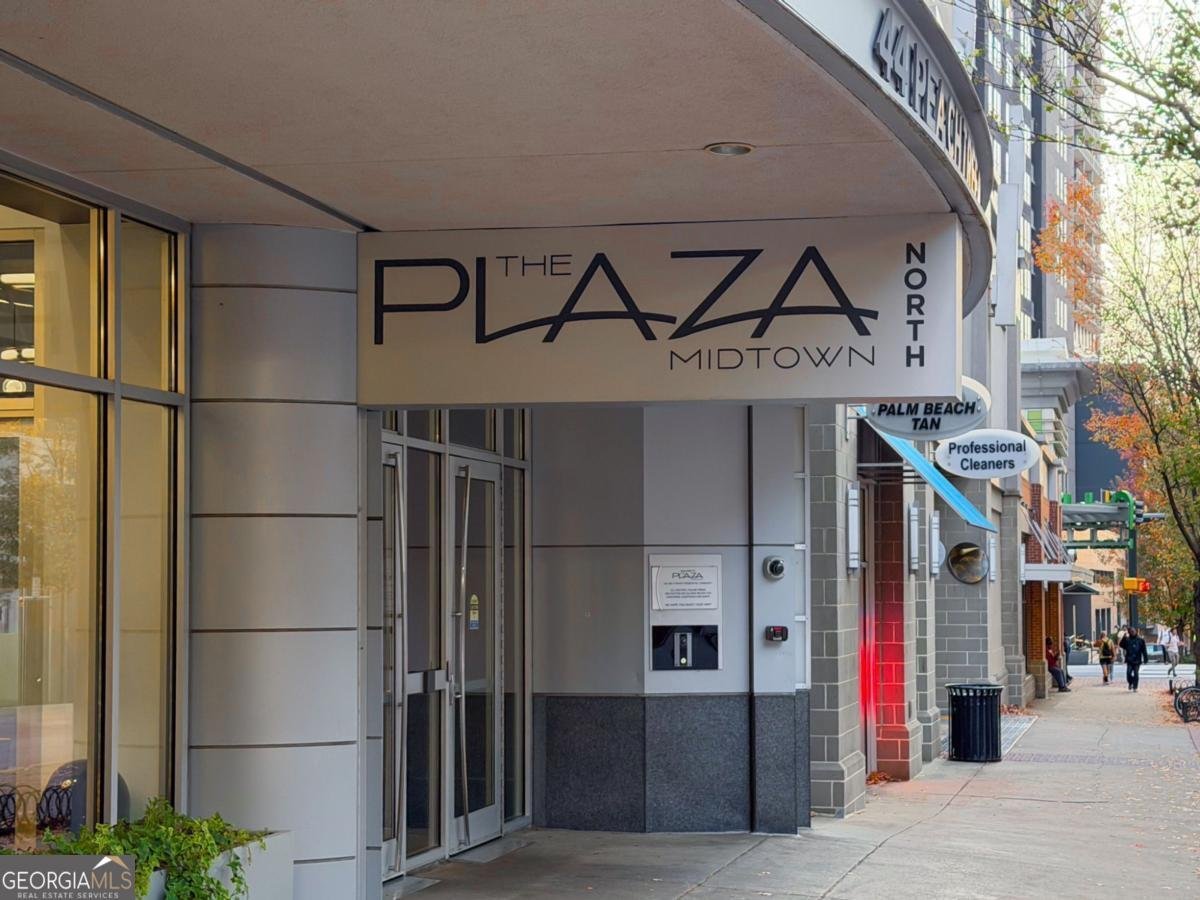 44 Peachtree Place Atlanta - 2