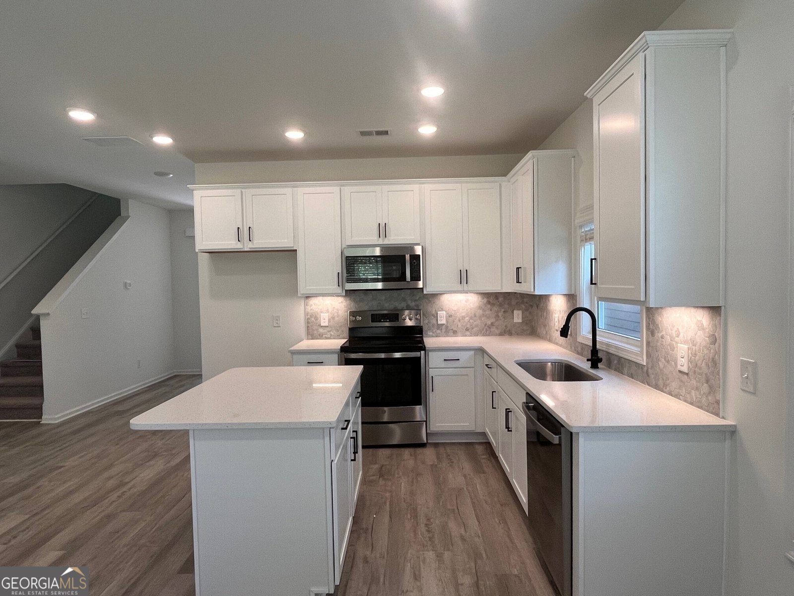 195 Jackson Heights Cleveland - 2