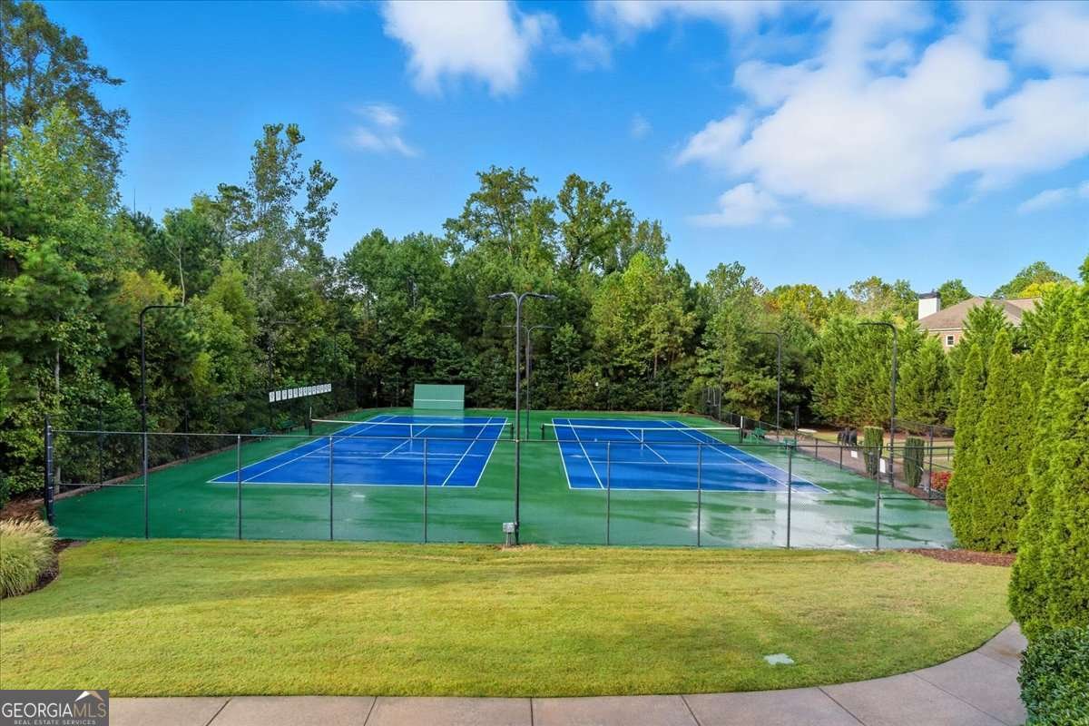 120 Fernwood Drive Woodstock - 68