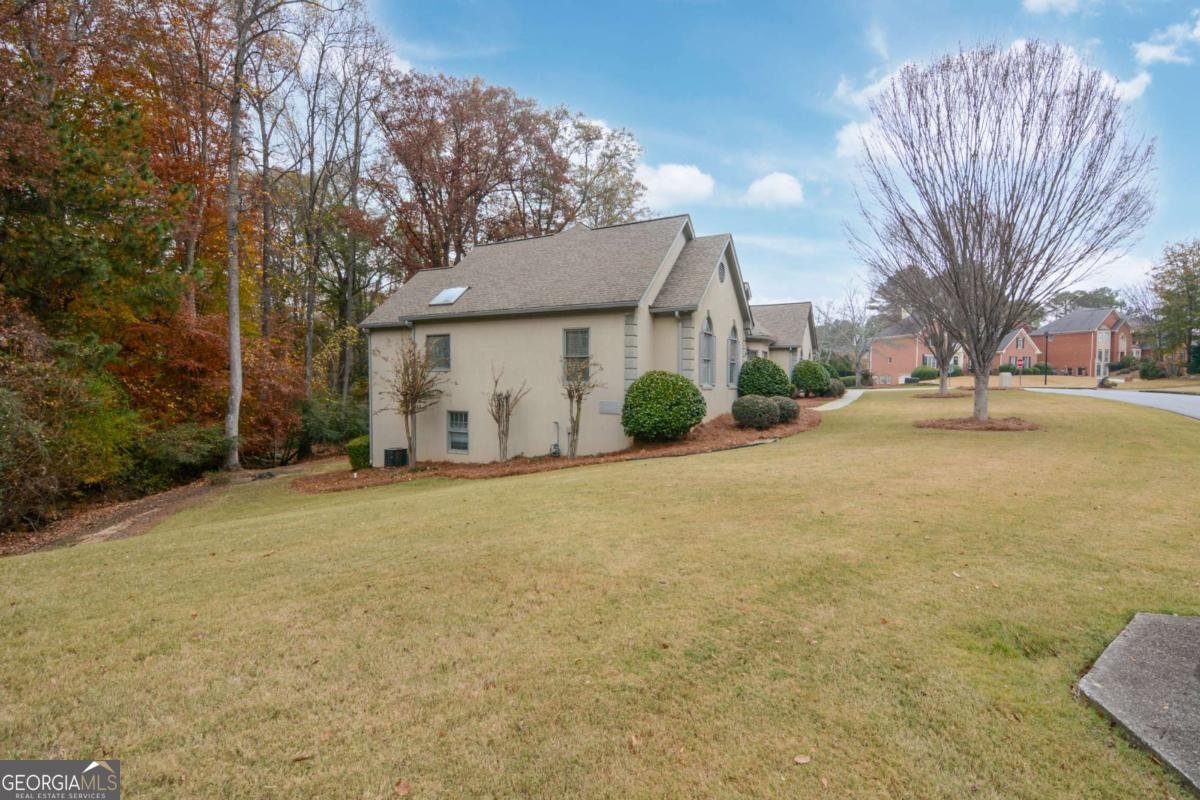 5305 Linnadine Way Peachtree Corners - 55