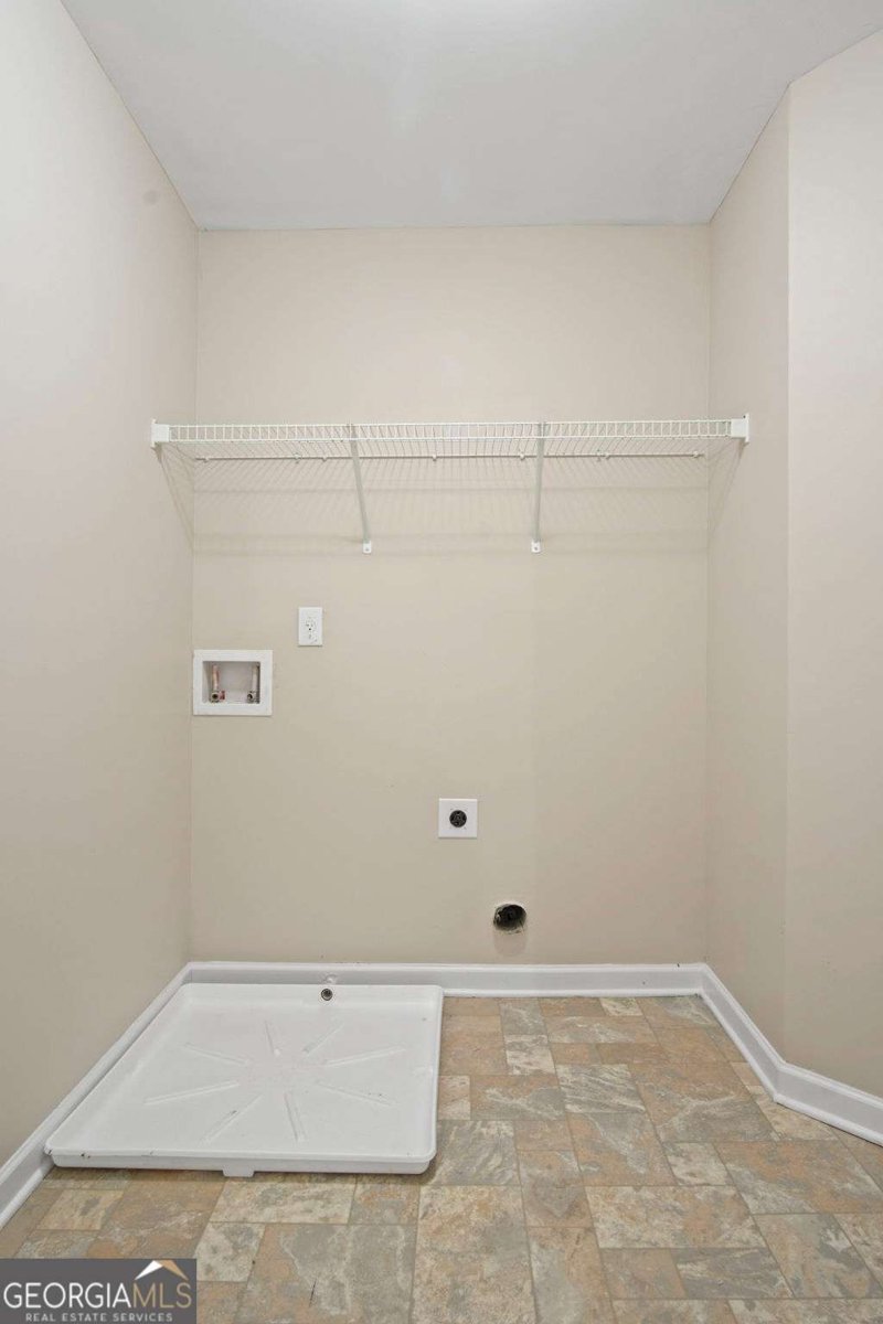 85 Mary Jane Lane Covington - 41