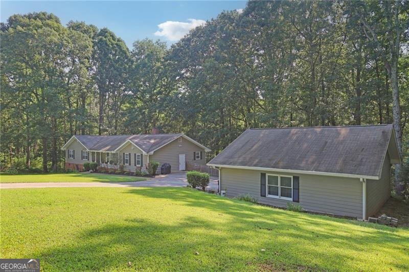 3284 Creekside Drive Conyers - 1