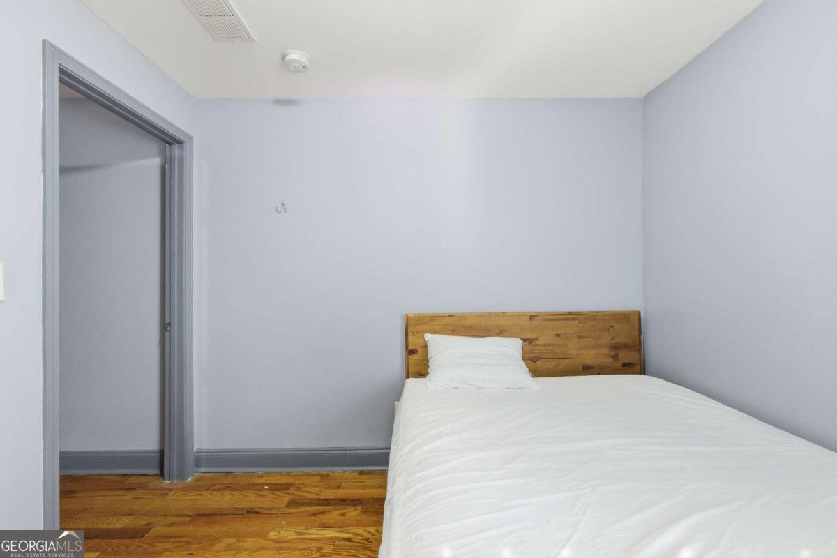 1033 Palmetto Ave Atlanta - 9