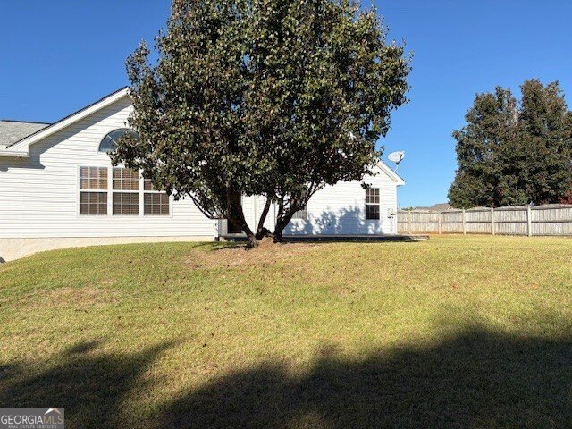 39 English Court Byron - 22