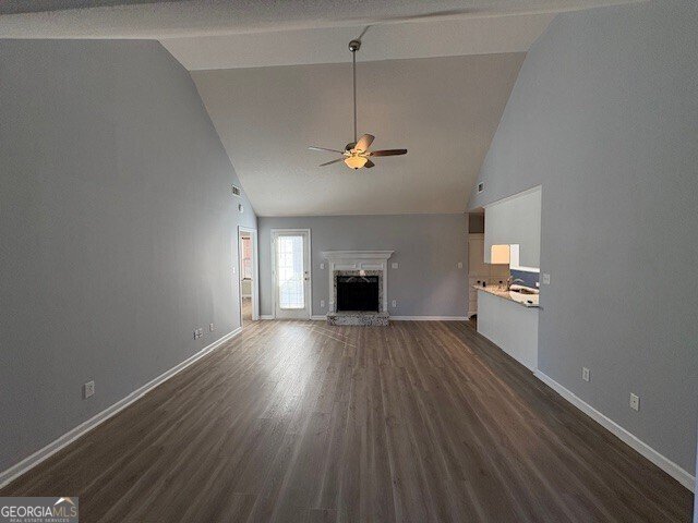 39 English Court Byron - 26