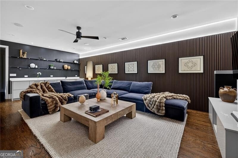 201 Dovecrest Drive Atlanta - 44