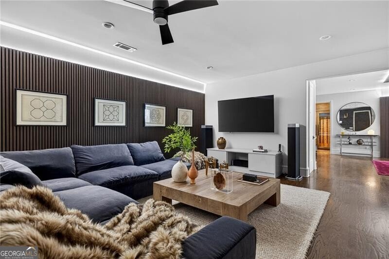 201 Dovecrest Drive Atlanta - 45