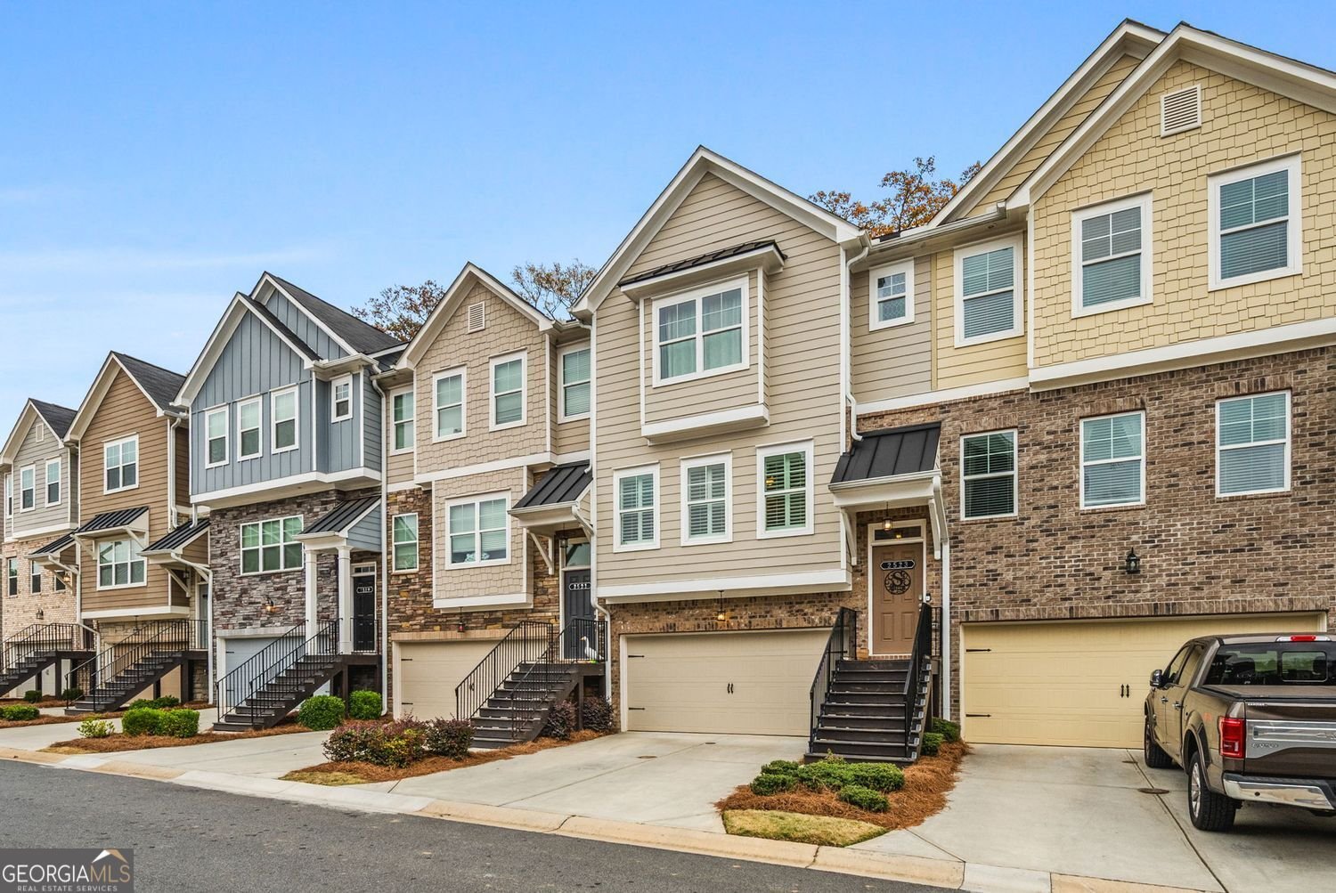 2523 Hedgeway Circle Kennesaw - 2