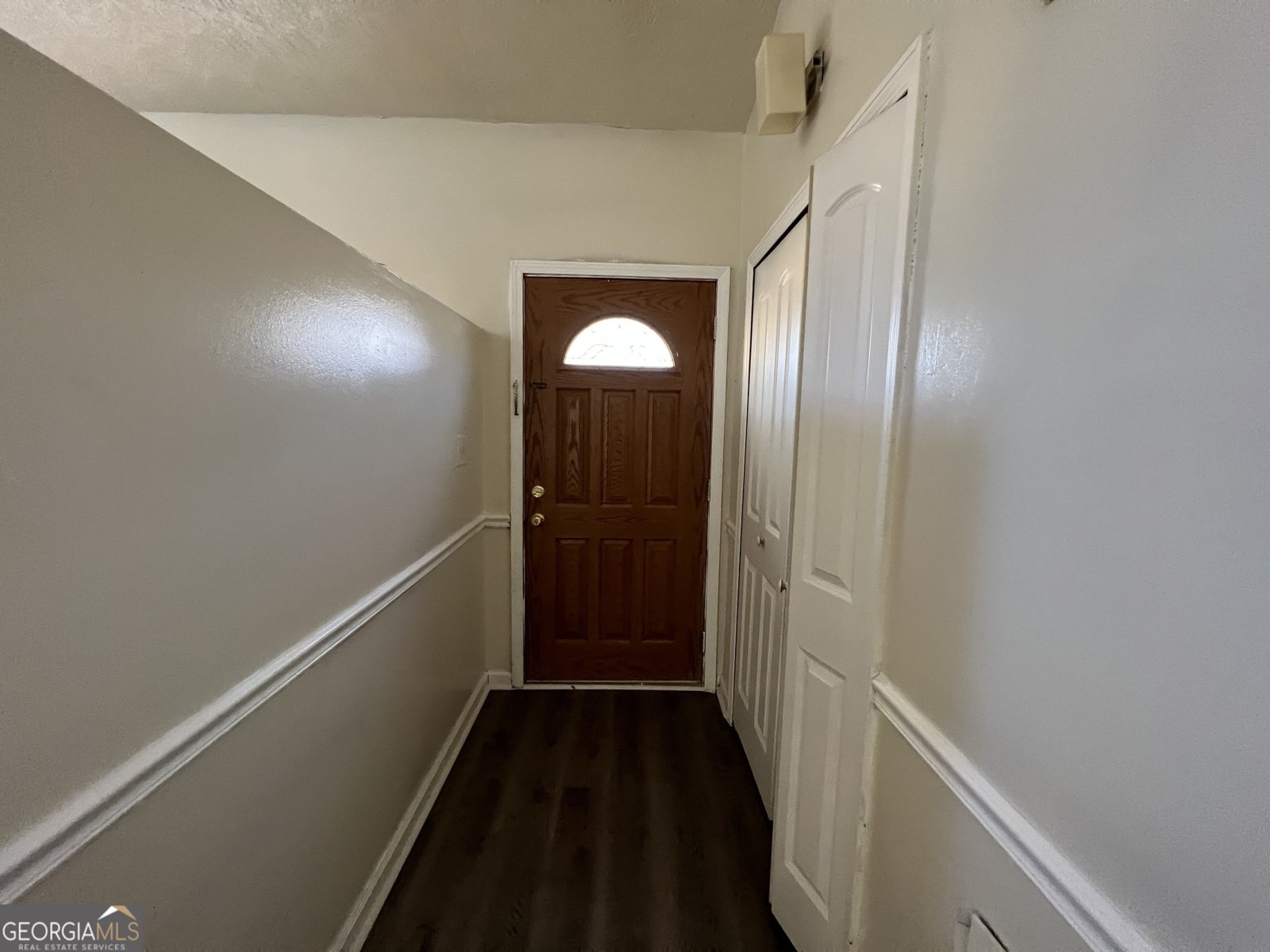 7560 Taylor Road Riverdale - 2