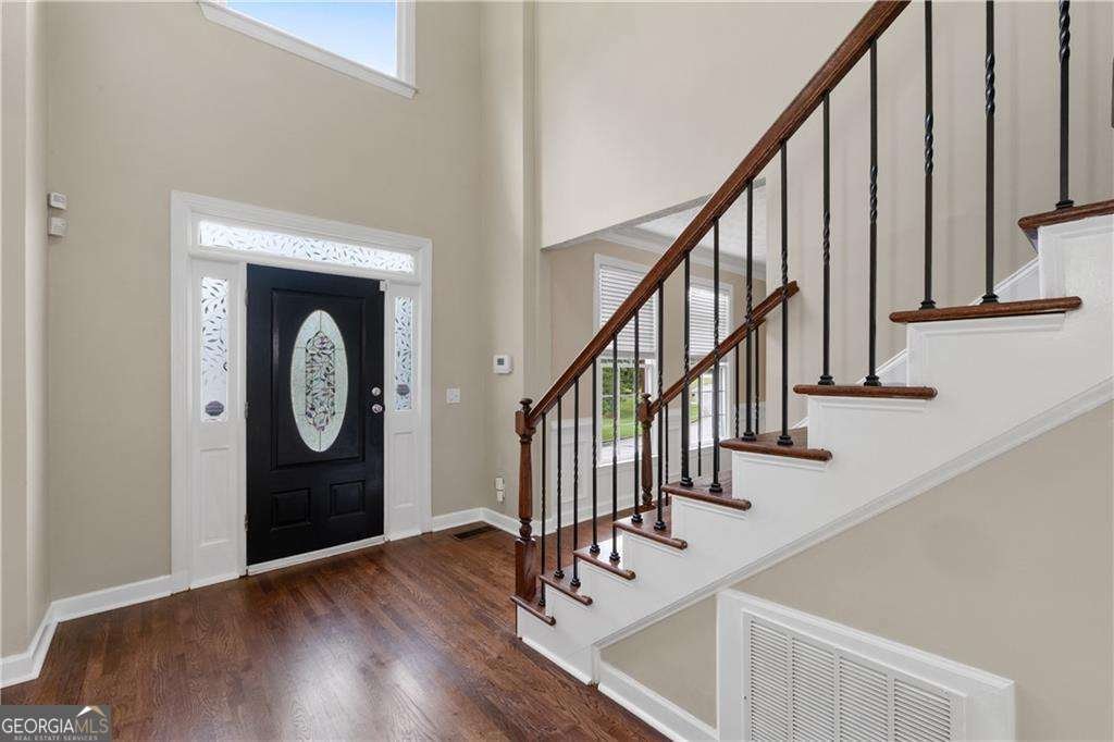 1811 Lake Cove Drive Atlanta - 3