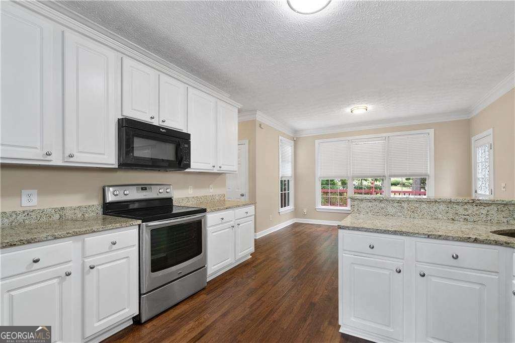 1811 Lake Cove Drive Atlanta - 8