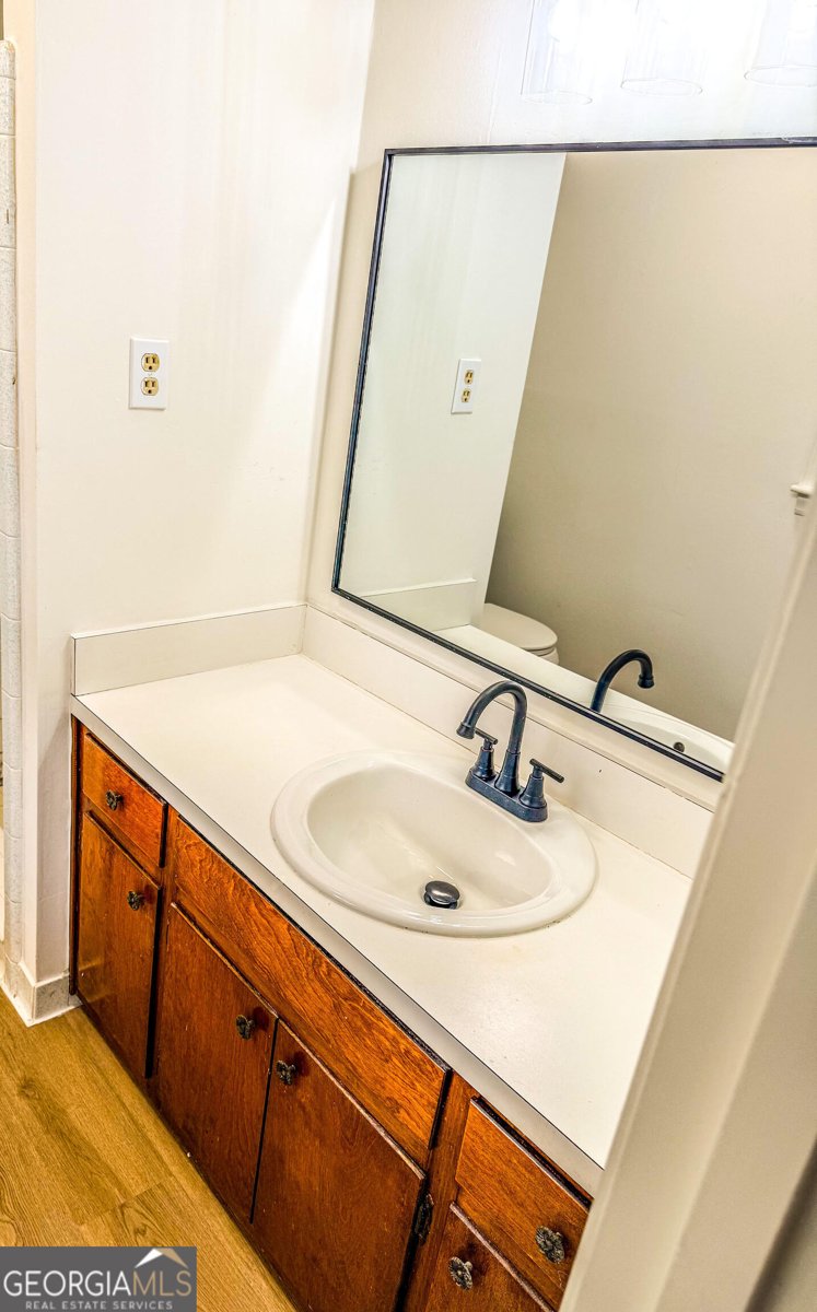 6485 Carolyn Court Rex - 8