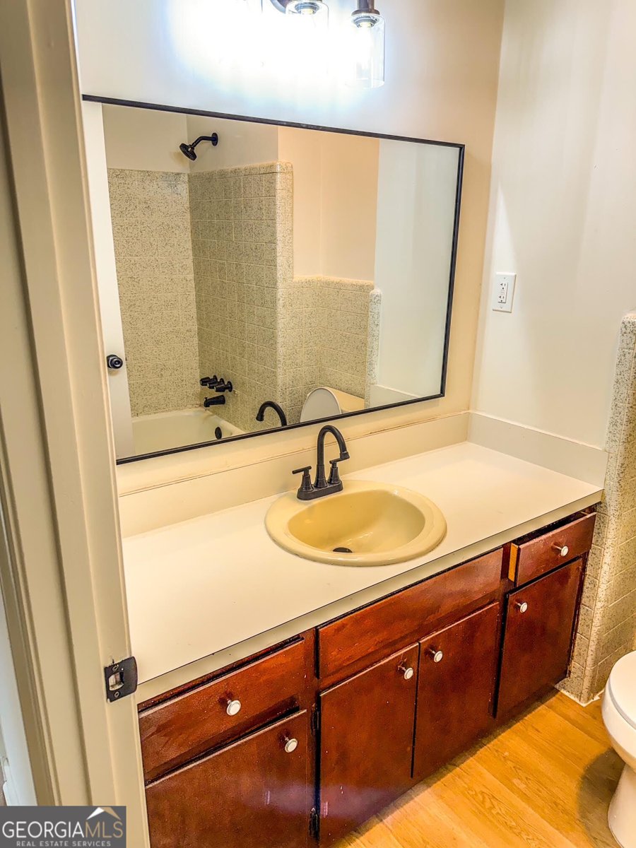 6485 Carolyn Court Rex - 9