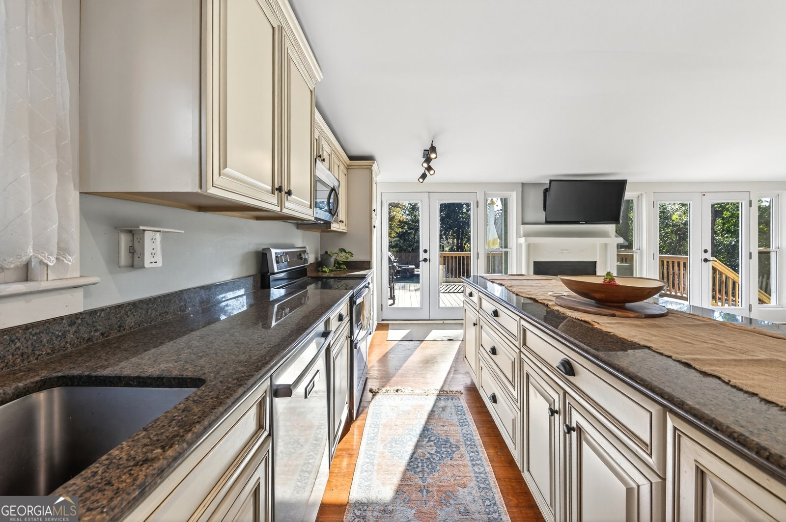 280 Pine Street Madison - 17