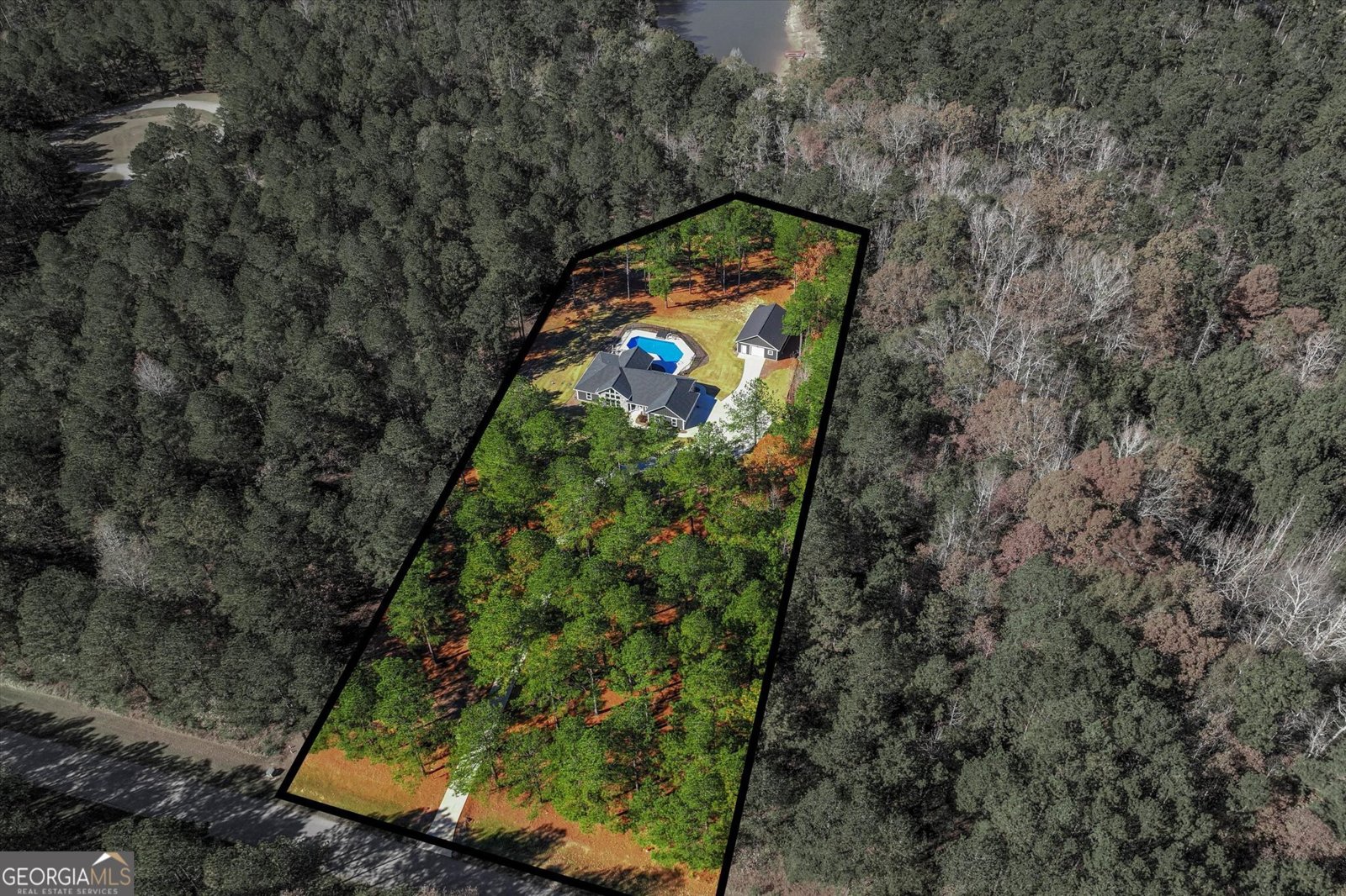 1066 Pine Point Lane Tignall - 75