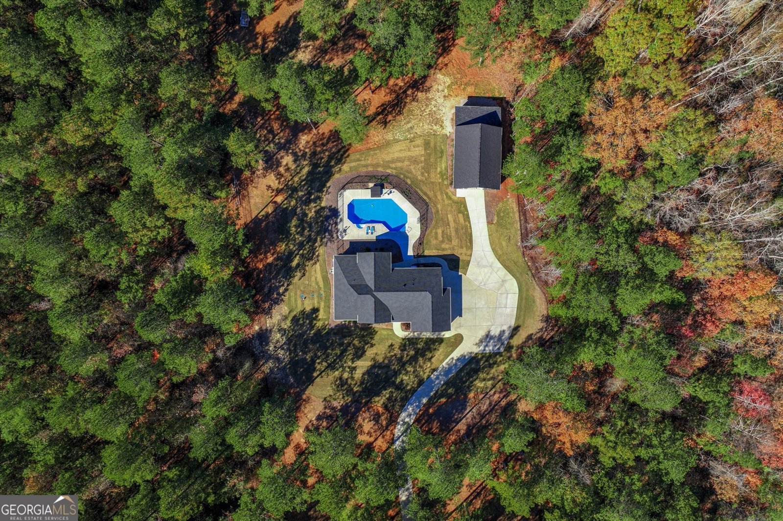 1066 Pine Point Lane Tignall - 77