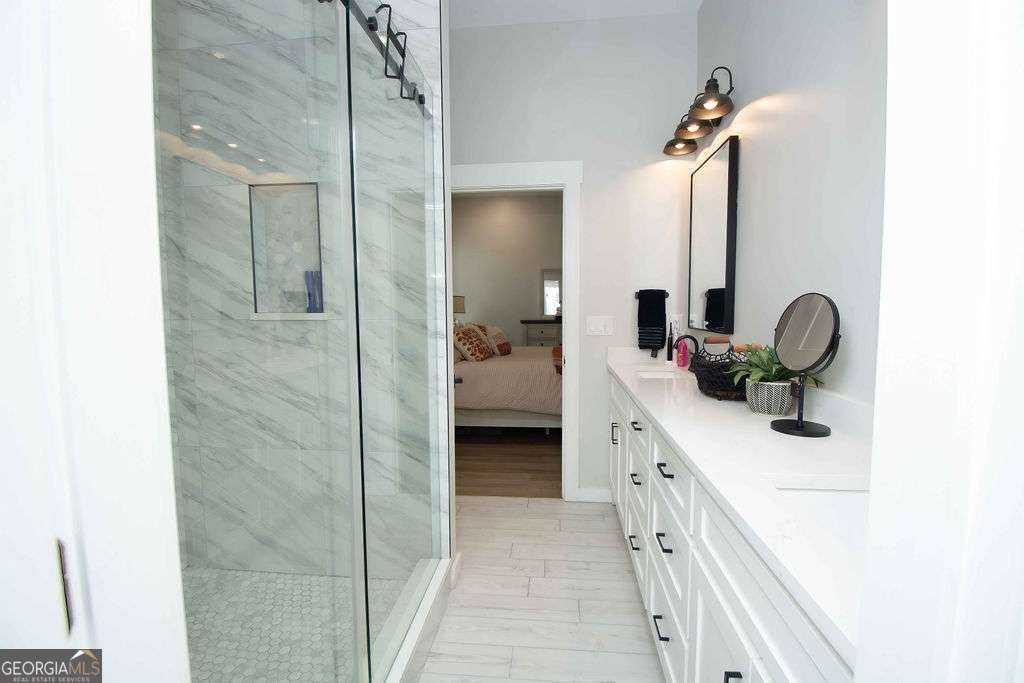 4042 Brock Drive Oakwood - 23