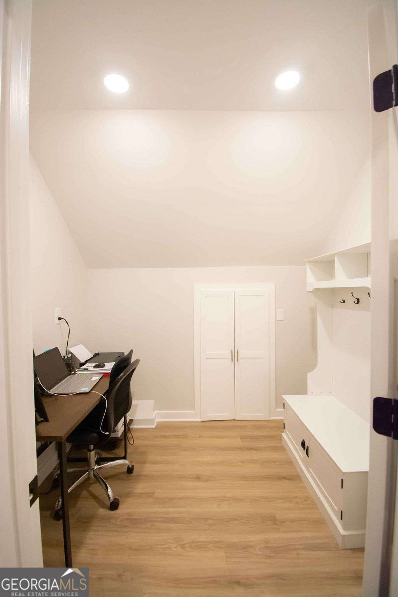 4042 Brock Drive Oakwood - 32