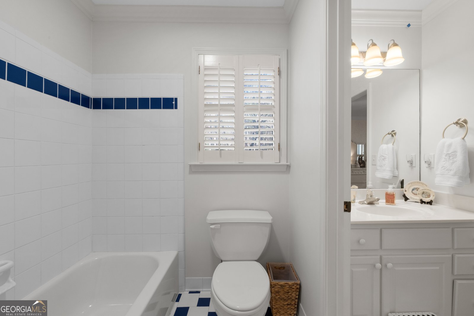 310 Glen Hampton Place Alpharetta - 24