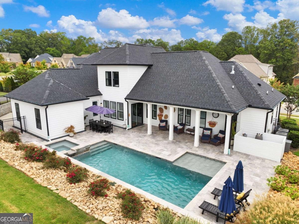 5634 Autumn Flame Drive Braselton - 73