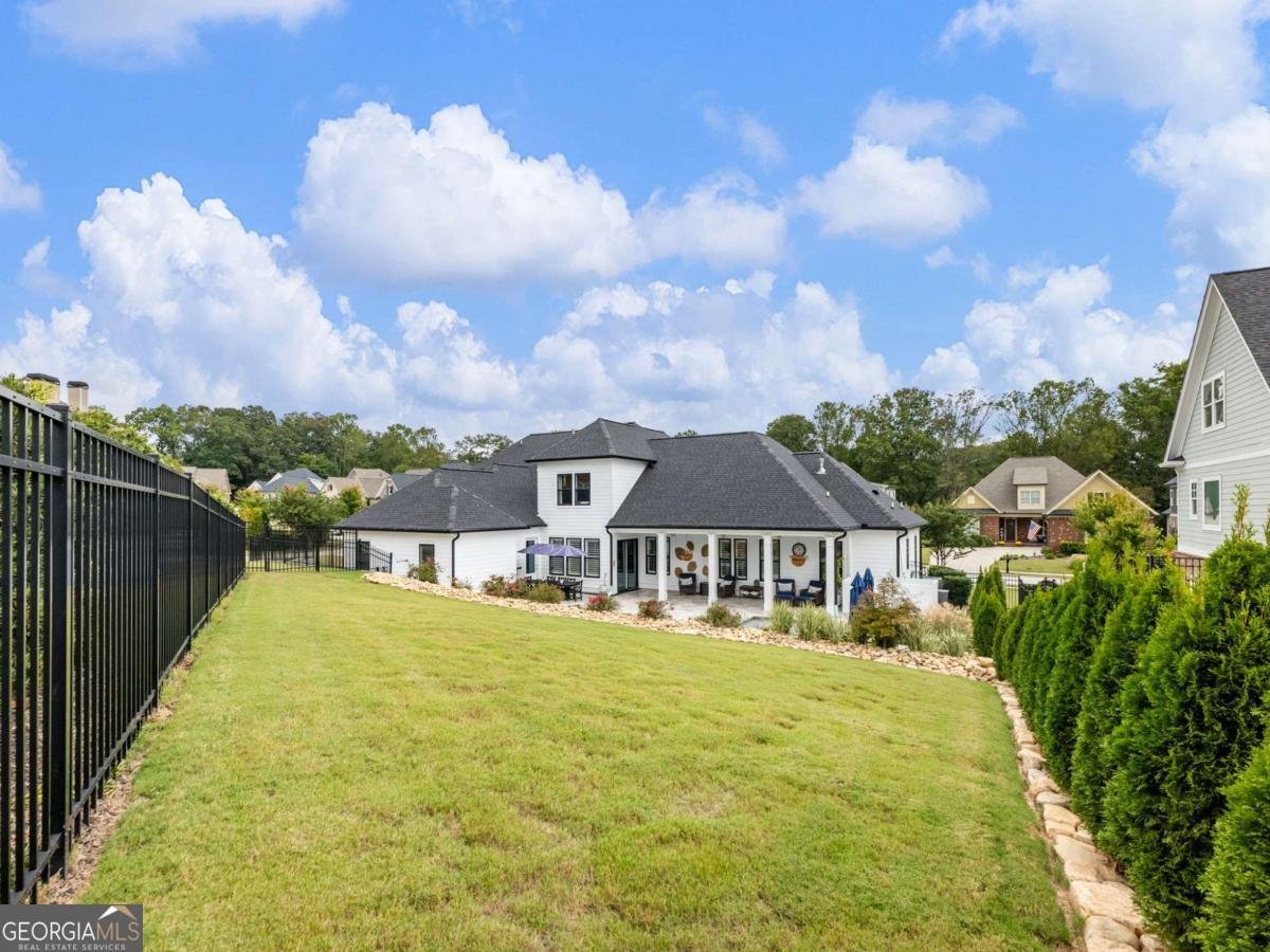 5634 Autumn Flame Drive Braselton - 75