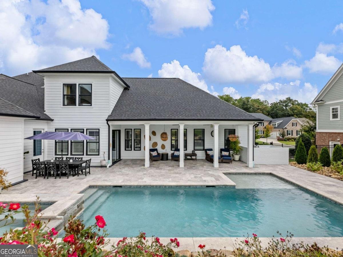 5634 Autumn Flame Drive Braselton - 76