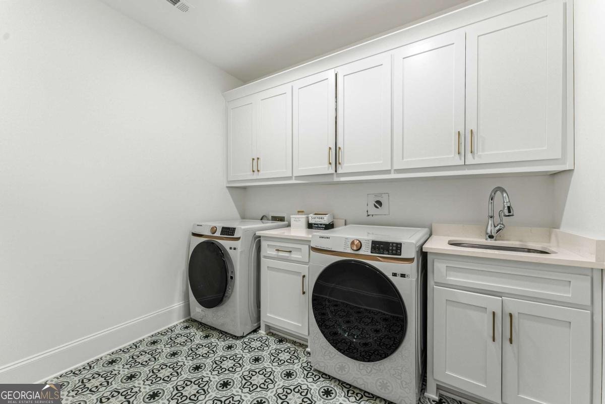 255 Cicely Way Tyrone - 32