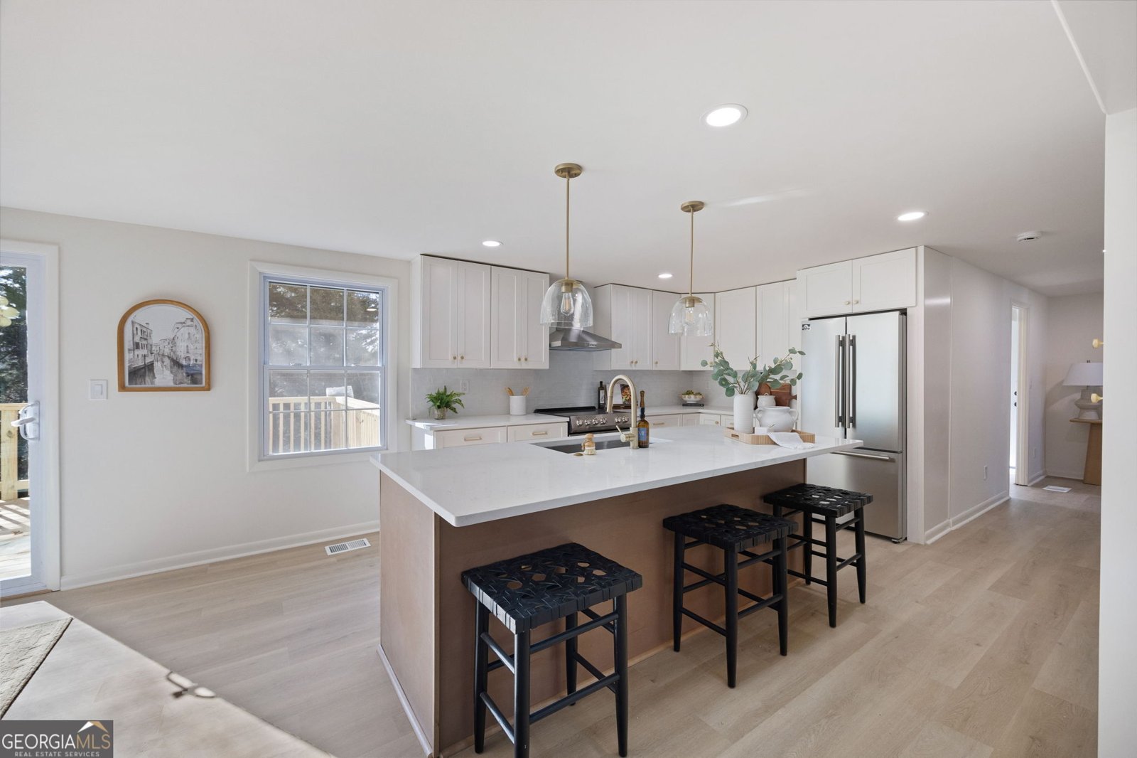 150 POND Court Roswell - 12