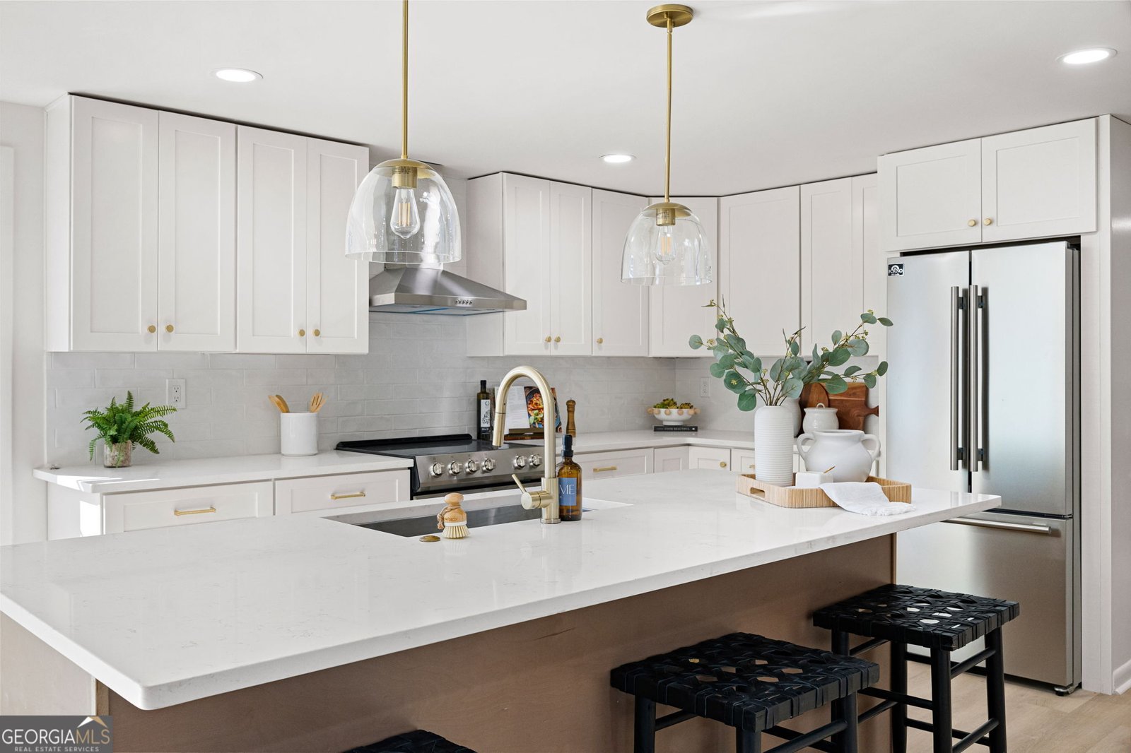 150 POND Court Roswell - 13