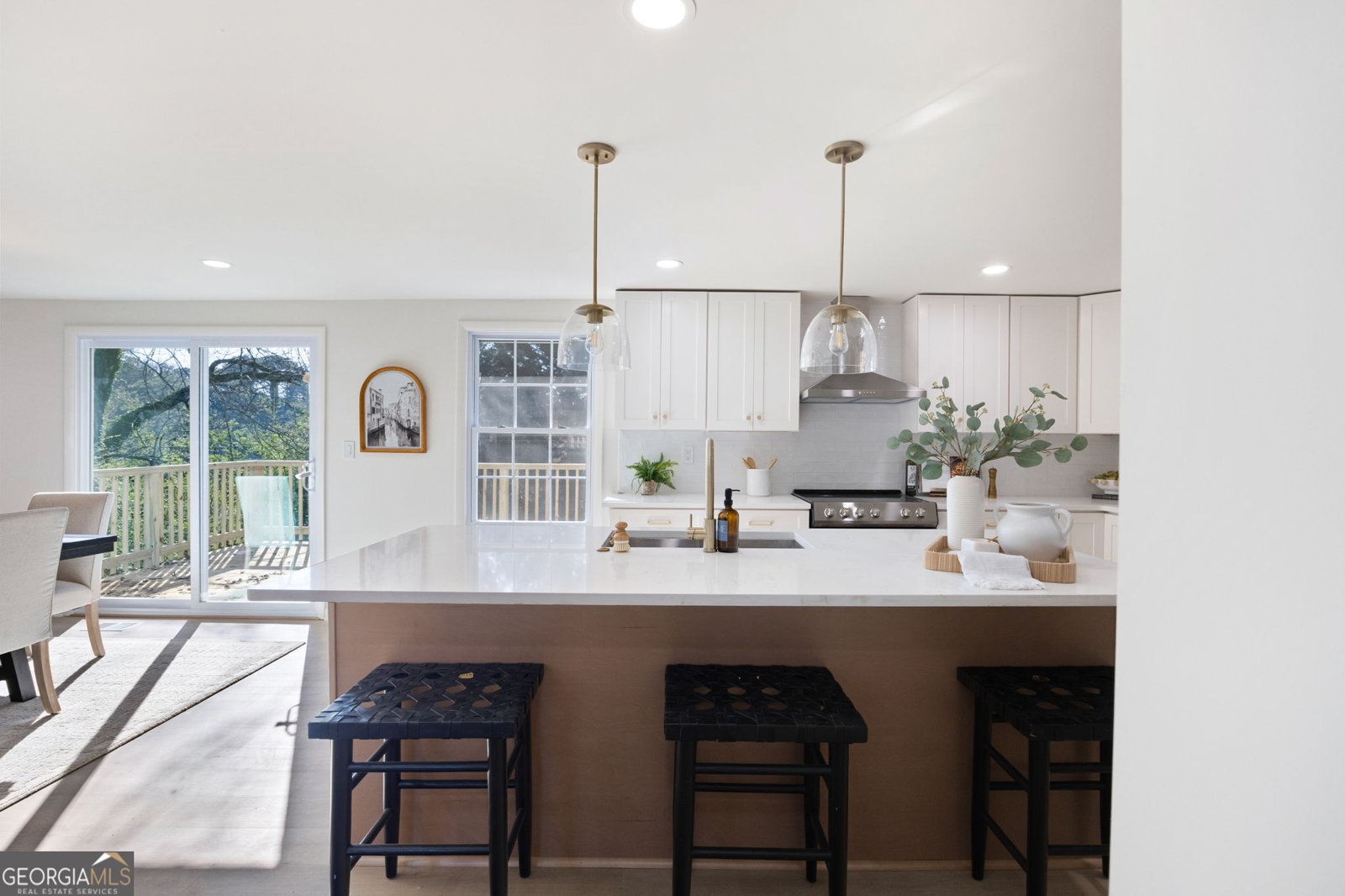 150 POND Court Roswell - 14