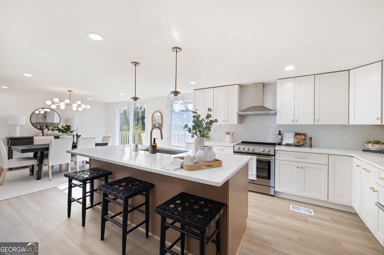 150 POND Court Roswell - 15