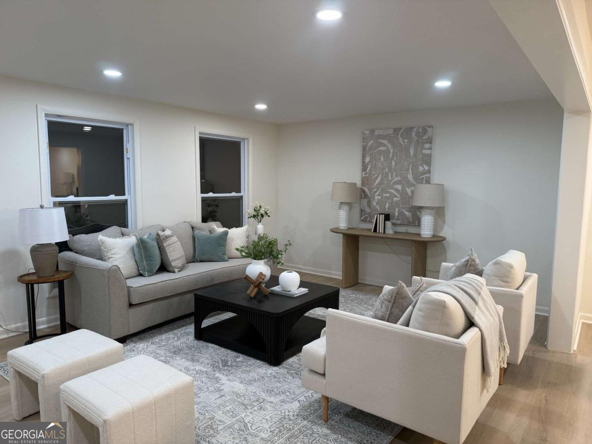 150 POND Court Roswell - 2