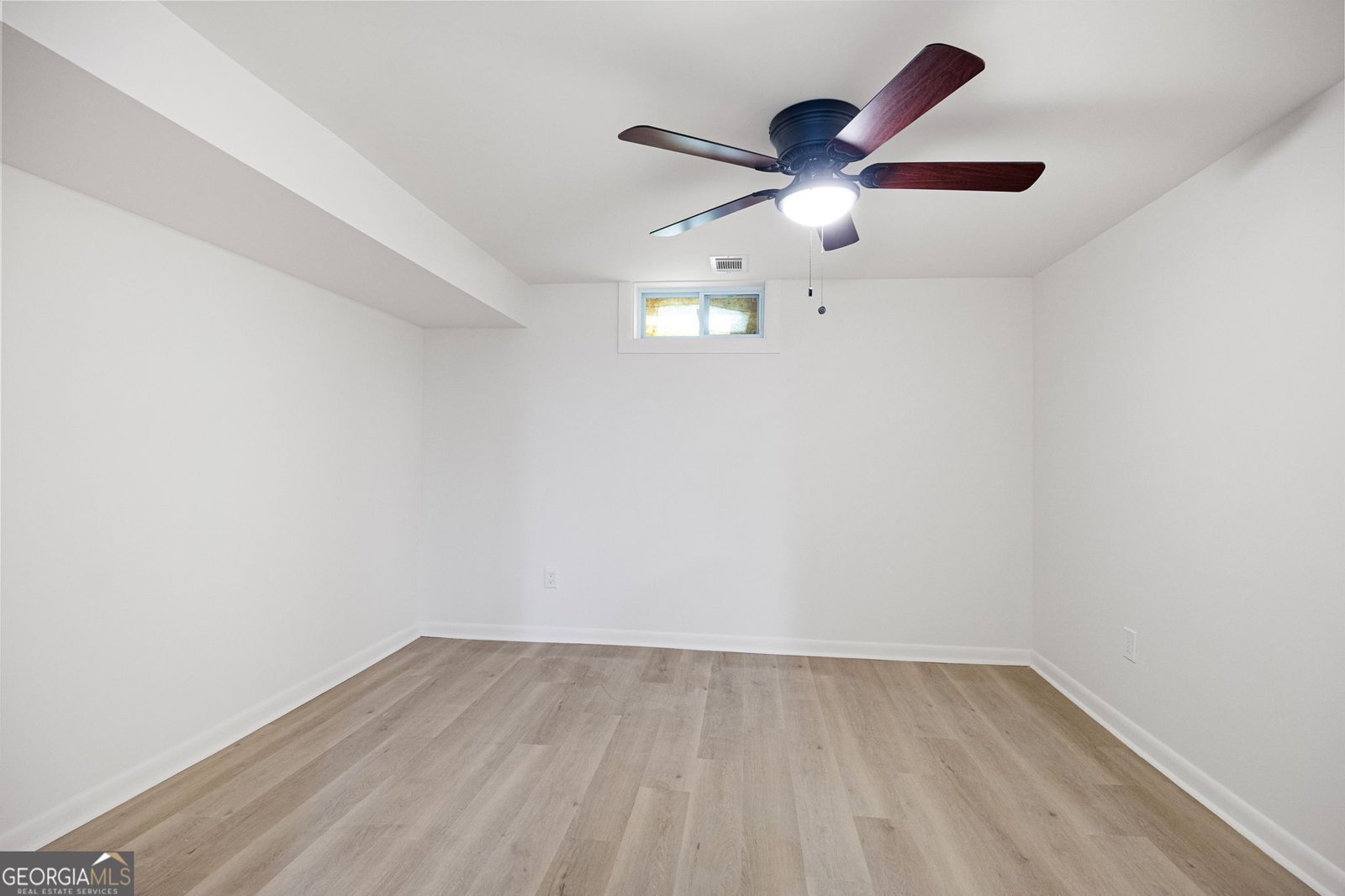 150 POND Court Roswell - 41