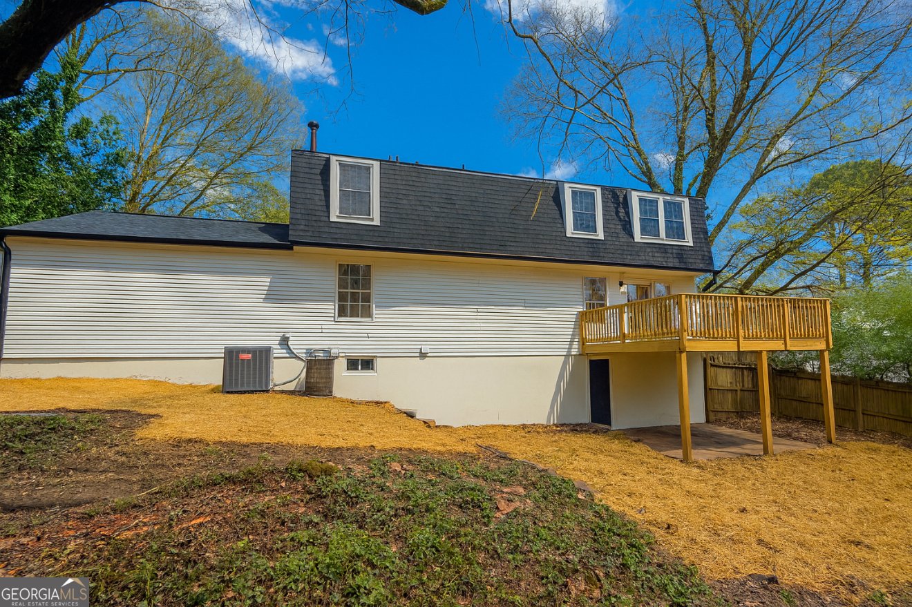 150 POND Court Roswell - 47