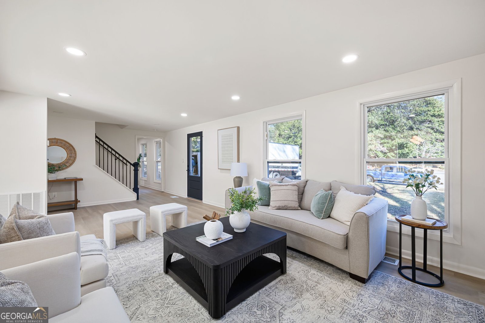 150 POND Court Roswell - 5