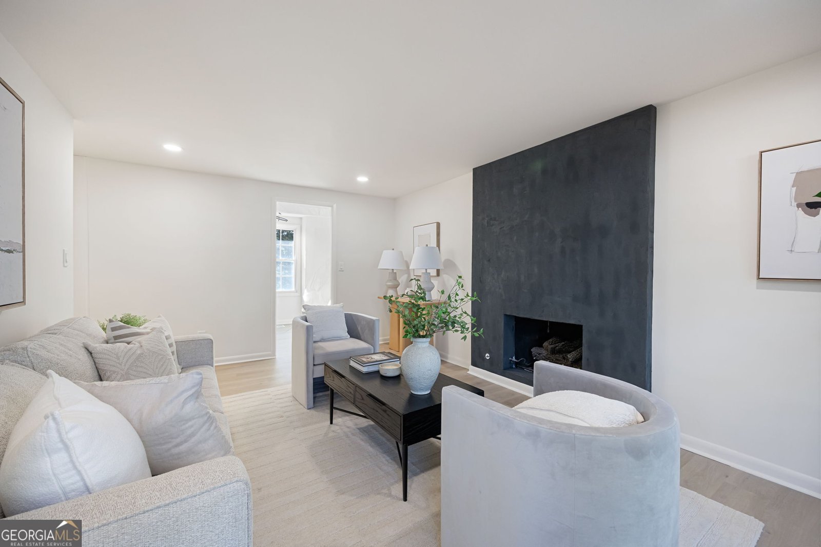 150 POND Court Roswell - 8