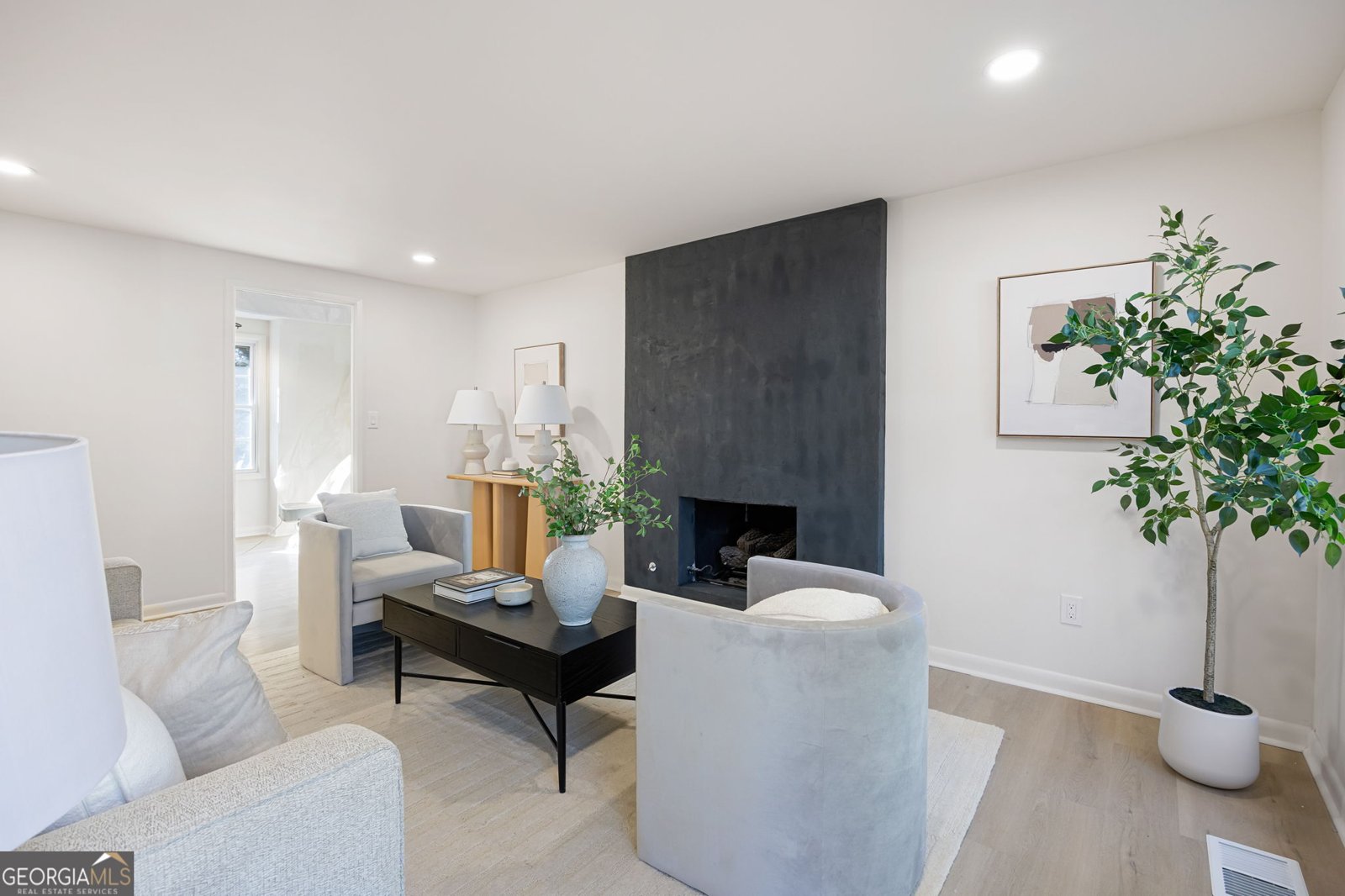 150 POND Court Roswell - 9