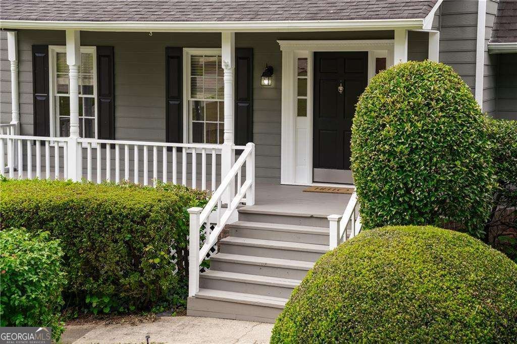 2835 Shurburne Drive Alpharetta - 2