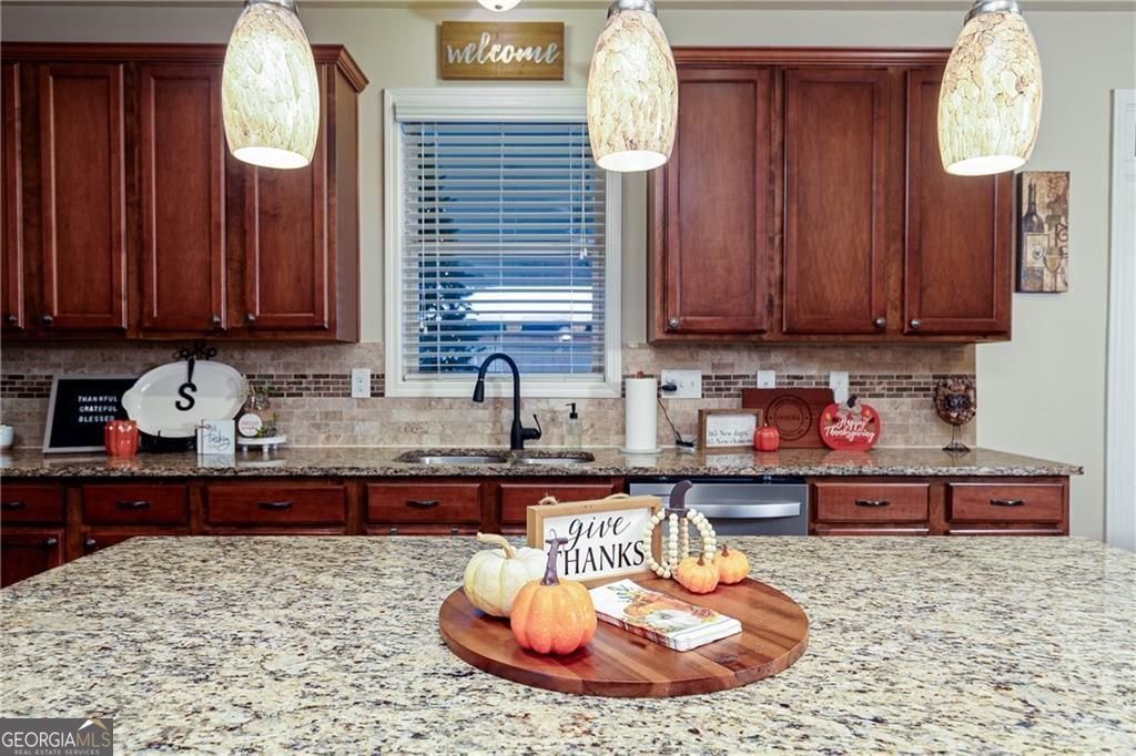 4855 Rockford Ridge Drive Marietta - 22